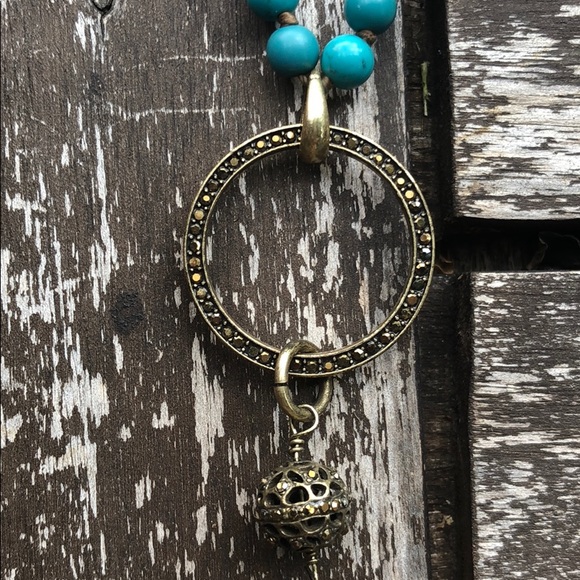Turquoise bead necklace with tassel - Picture 2 of 6